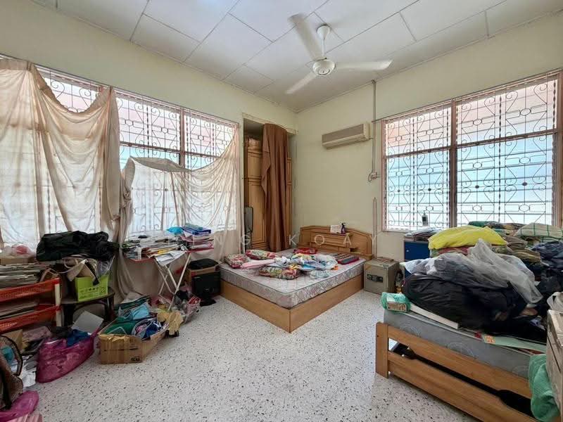 Rumah Berkembar untuk Dijual di George Town (Penang) - Ping Koay - Bedroom - PropertyGuru.com.my