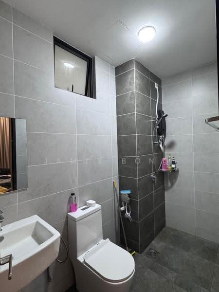 Pangsapuri untuk Disewa di Twin Tower Residence - James Bong - Bathroom - PropertyGuru.com.my