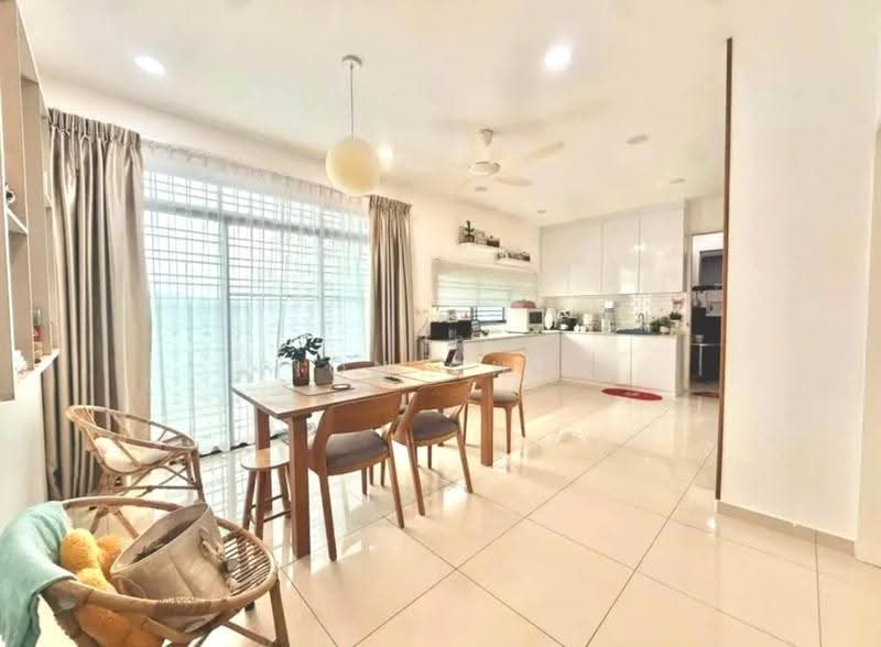 Terraced House for Sale in Johor Bahru (Johor) - Fion Choo - Dining Room - PropertyGuru.com.my