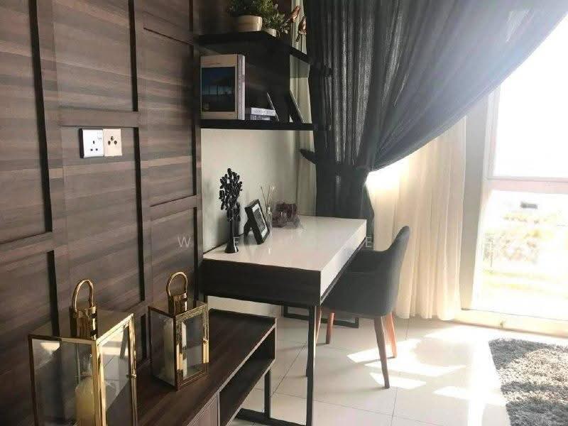 Kondominium untuk Dijual di D'Suites Akasia Horizon @ Horizon Hills - Wee Howe - Study - PropertyGuru.com.my