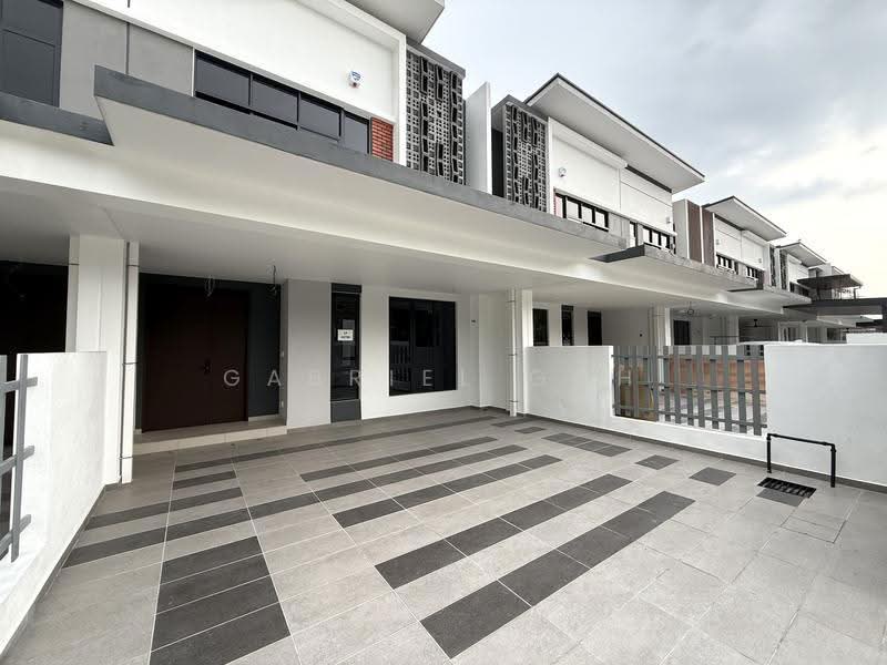 2-storey Terraced House for Sale in Setia Utama (Setia Alam) - GABRIEL GOH - Exterior - PropertyGuru.com.my