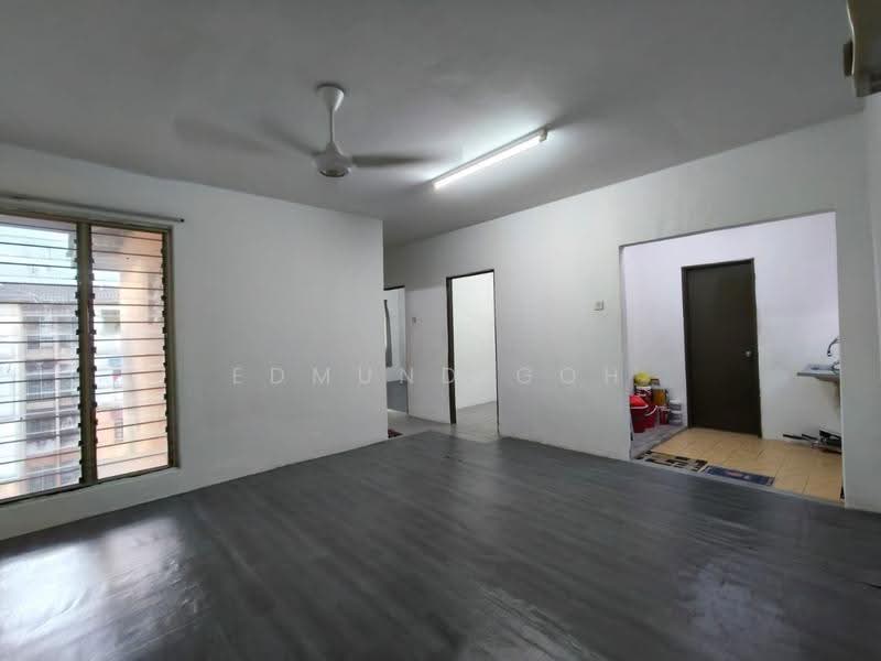 Rumah Flat untuk Disewa di Sri Indah - Edmund Goh - Living Room - PropertyGuru.com.my