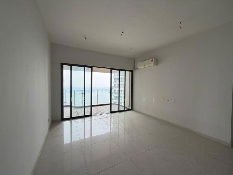 Condominium for Sale at Royal Strand @ Country Garden Danga Bay - NG ZEN XI - Balcony - PropertyGuru.com.my