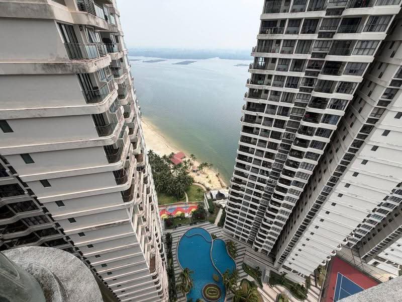 Condominium for Sale at Royal Strand @ Country Garden Danga Bay - NG ZEN XI - Exterior - PropertyGuru.com.my