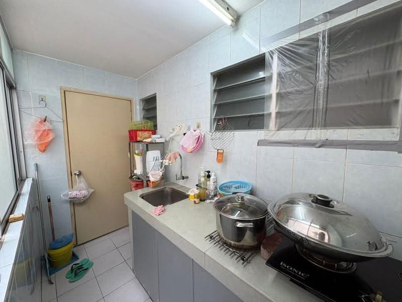 Apartment for Sale at Vista Mutiara - Amy Yap - Kitchen - PropertyGuru.com.my