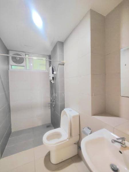Kondominium untuk Dijual di Gardens Ville - Kenny Ooi - Bathroom - PropertyGuru.com.my