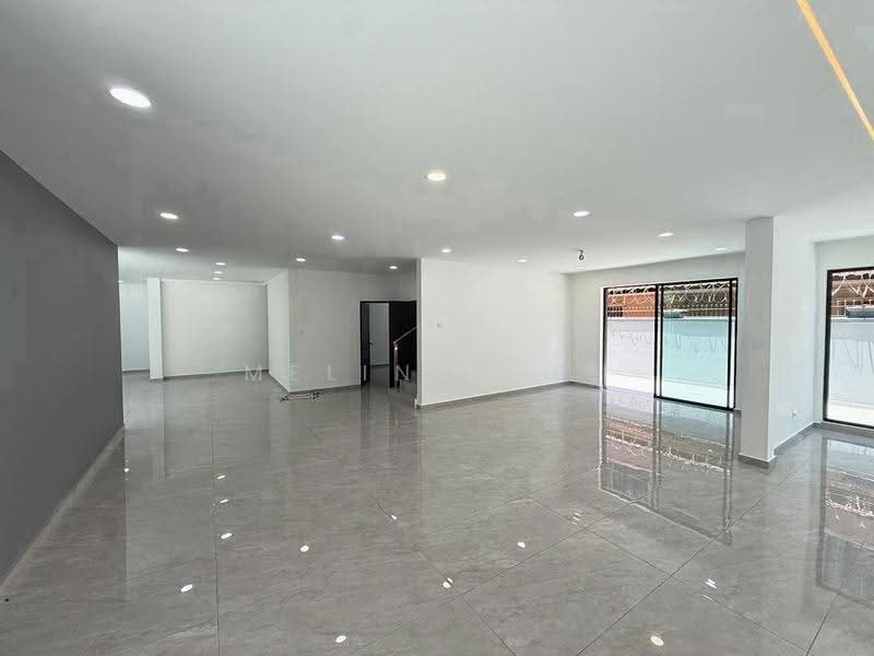 Bungalow House for Sale in Taman Kebun Teh (Johor Bahru) - Melinda Ee - Living Room - PropertyGuru.com.my