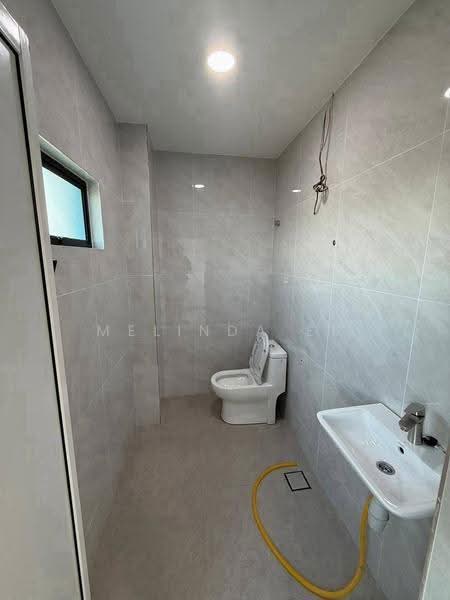 Bungalow House for Sale in Taman Kebun Teh (Johor Bahru) - Melinda Ee - Bathroom - PropertyGuru.com.my