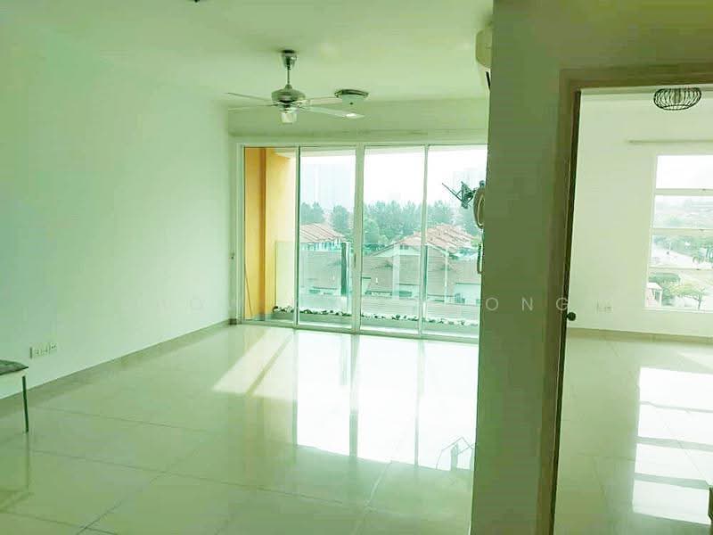 Kondominium untuk Disewa di The Zest @ Kinrara 9 - Chow Kok Toong - Living Room - PropertyGuru.com.my