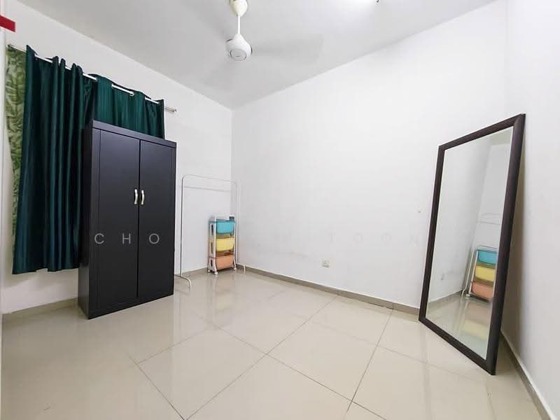Condominium for Rent at The Zest @ Kinrara 9 - Chow Kok Toong - Bedroom - PropertyGuru.com.my