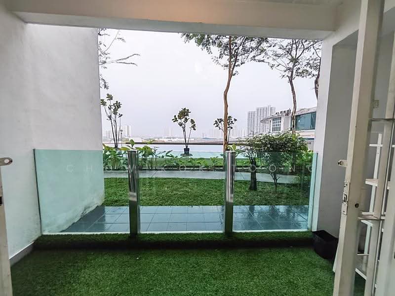 Condominium for Rent at The Zest @ Kinrara 9 - Chow Kok Toong - Balcony - PropertyGuru.com.my