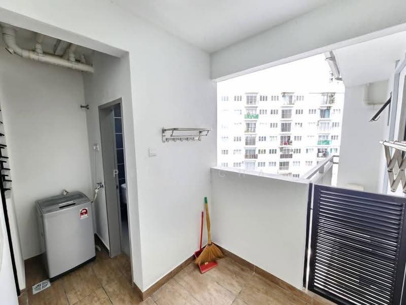 Kondominium untuk Disewa di Mizumi Residences - Perry Chai - Balcony - PropertyGuru.com.my