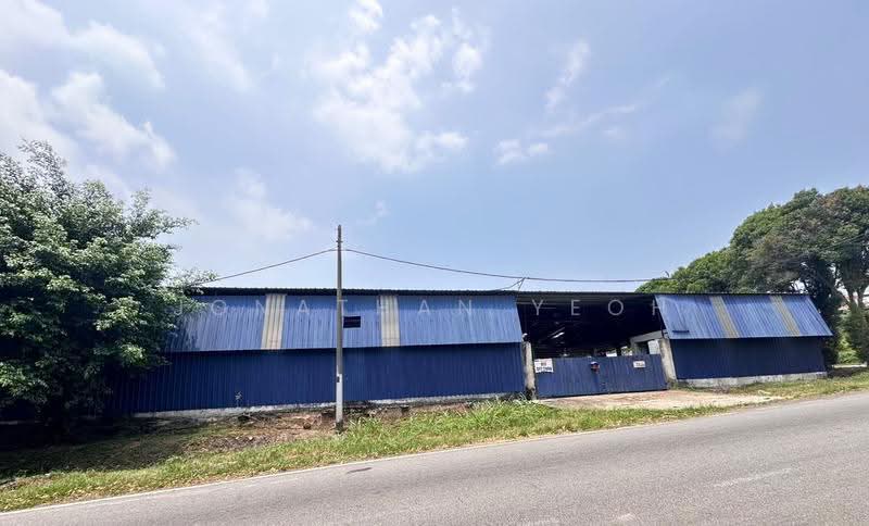 Factory for Sale in Kawasan Perindustrian Bukit Rambai (Bukit Rambai) - Jonathan Yeoh - Exterior - PropertyGuru.com.my