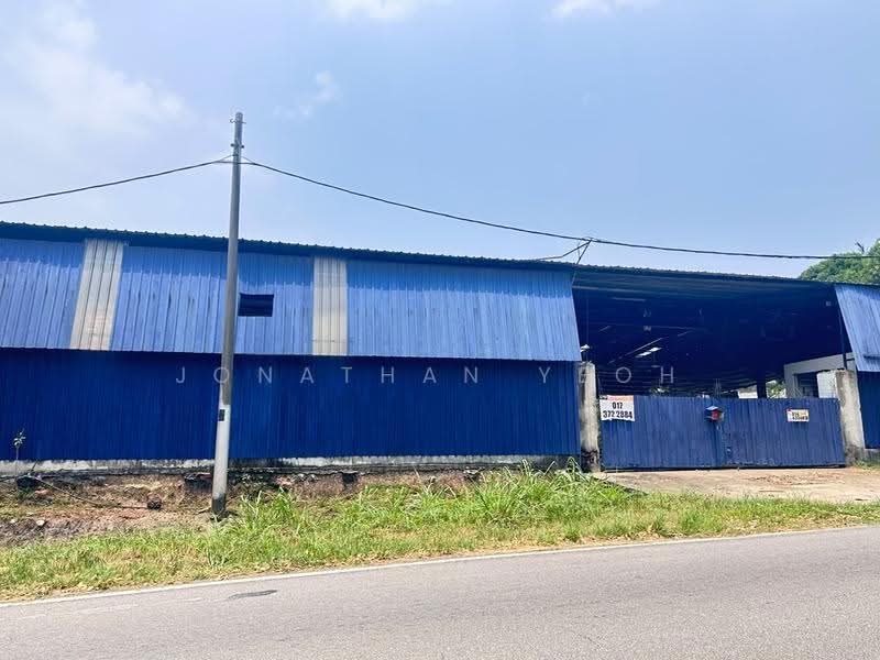 Factory for Sale in Kawasan Perindustrian Bukit Rambai (Bukit Rambai) - Jonathan Yeoh - Exterior - PropertyGuru.com.my
