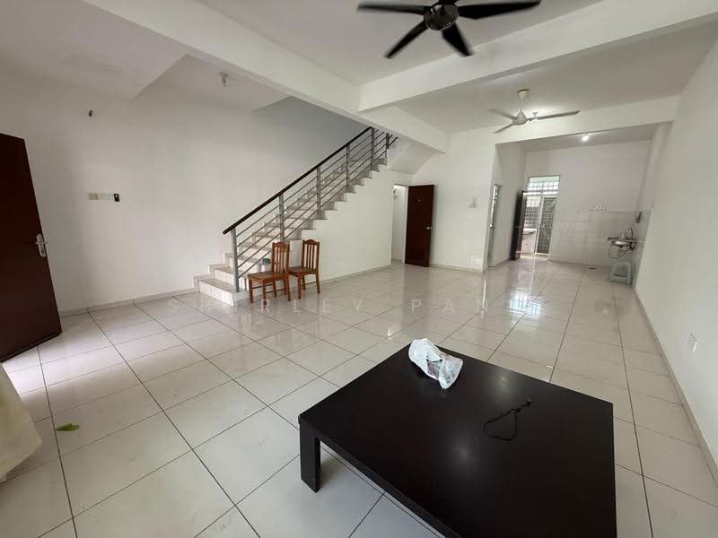2-storey Terraced House for Sale in Taman Nusa Sentral (Iskandar Puteri (Nusajaya)) - Shirley Pang - Living Room - PropertyGuru.com.my