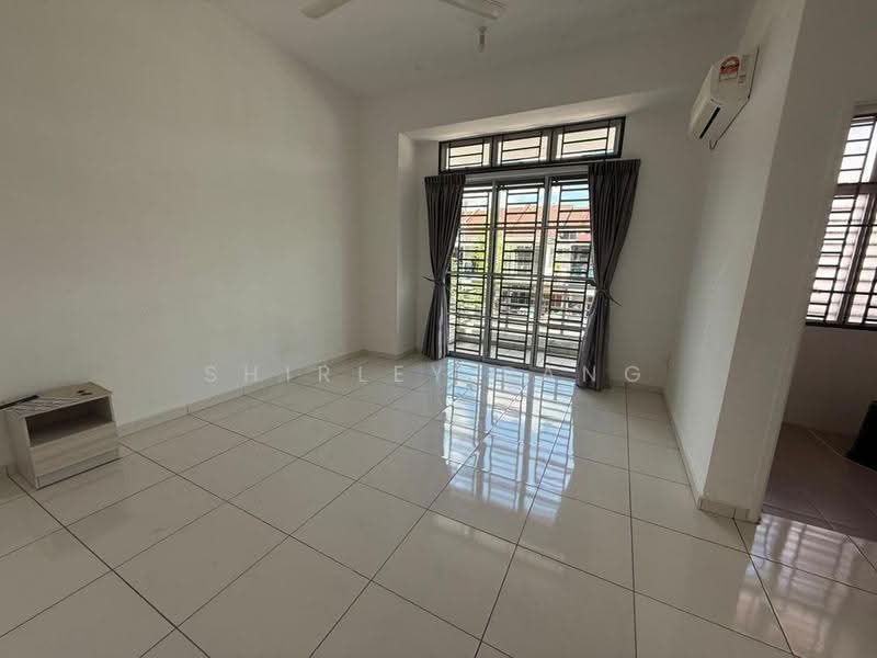 2-storey Terraced House for Sale in Taman Nusa Sentral (Iskandar Puteri (Nusajaya)) - Shirley Pang - Living Room - PropertyGuru.com.my