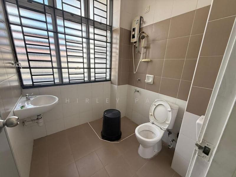 2-storey Terraced House for Sale in Taman Nusa Sentral (Iskandar Puteri (Nusajaya)) - Shirley Pang - Bathroom - PropertyGuru.com.my