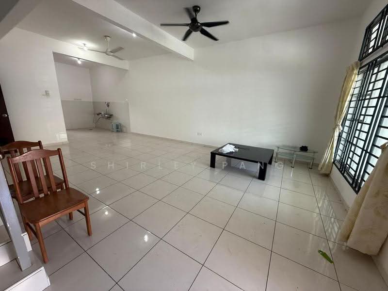 2-storey Terraced House for Sale in Taman Nusa Sentral (Iskandar Puteri (Nusajaya)) - Shirley Pang - Living Room - PropertyGuru.com.my