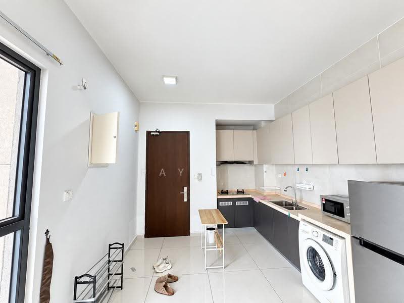 Condominium for Rent at Royal Strand @ Country Garden Danga Bay - Ray Lee - Kitchen - PropertyGuru.com.my