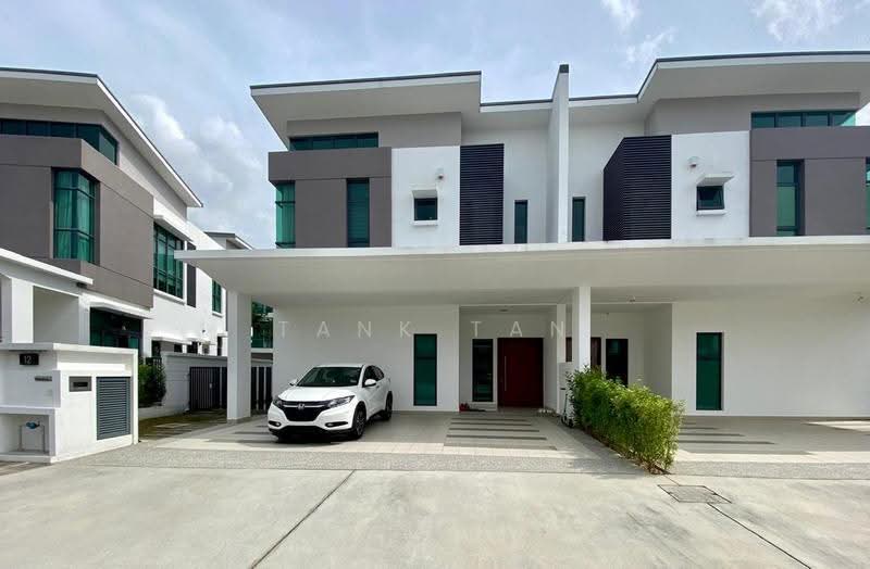 Rumah Berkembar untuk Dijual di Cyber 9 (Cyberjaya) - Tank Tan - Exterior - PropertyGuru.com.my