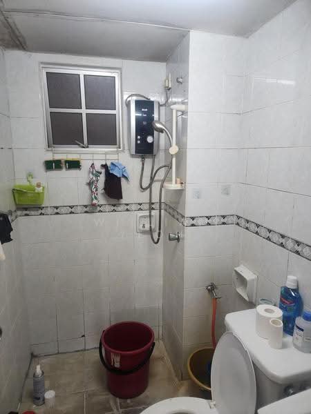 Kondominium untuk Dijual di Idaman Putera - William Yeoh - Bathroom - PropertyGuru.com.my
