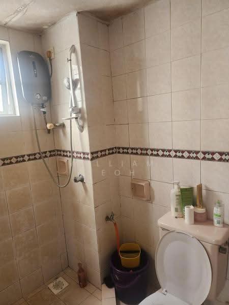 Kondominium untuk Dijual di Idaman Putera - William Yeoh - Bathroom - PropertyGuru.com.my