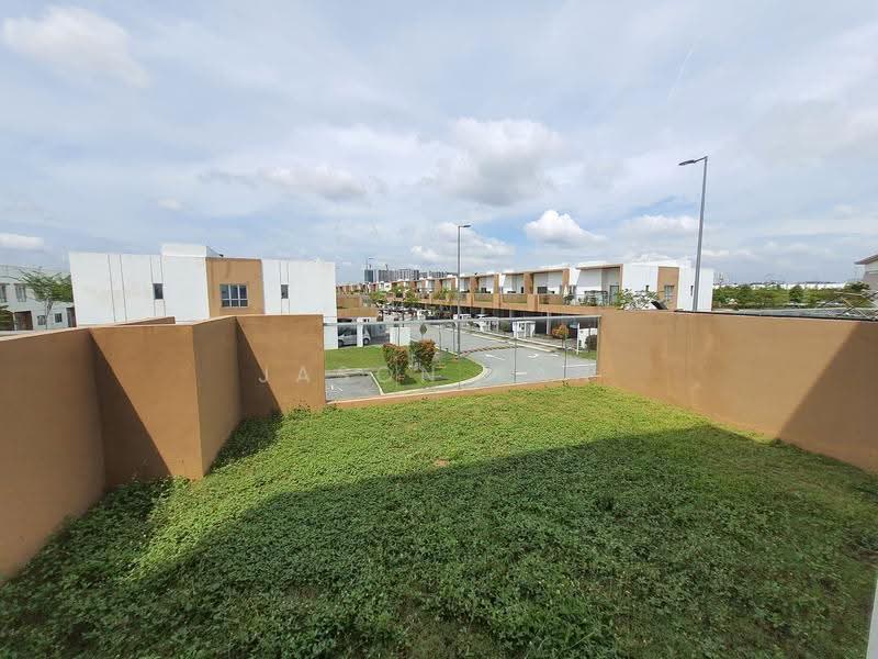 Townhouse for Rent in Dengkil (Selangor) - Jason Tan - Exterior - PropertyGuru.com.my