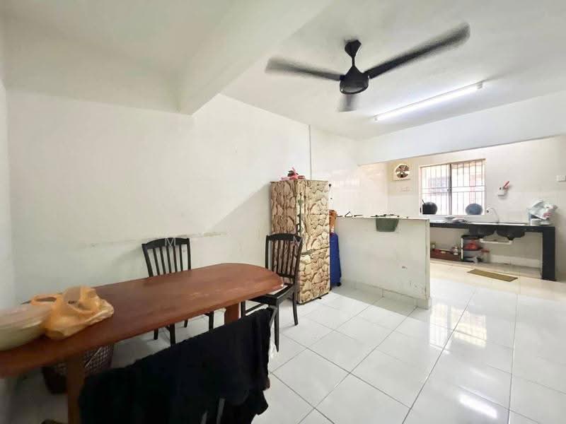 Rumah Teres 2-Tingkat untuk Dijual di Shah Alam (Selangor) - Maya Myra - Kitchen - PropertyGuru.com.my