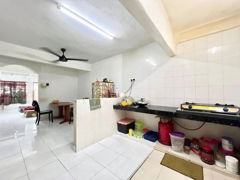 Rumah Teres 2-Tingkat untuk Dijual di Shah Alam (Selangor) - Maya Myra - Kitchen - PropertyGuru.com.my