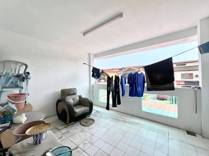 Rumah Teres 2-Tingkat untuk Dijual di Shah Alam (Selangor) - Maya Myra - Balcony - PropertyGuru.com.my