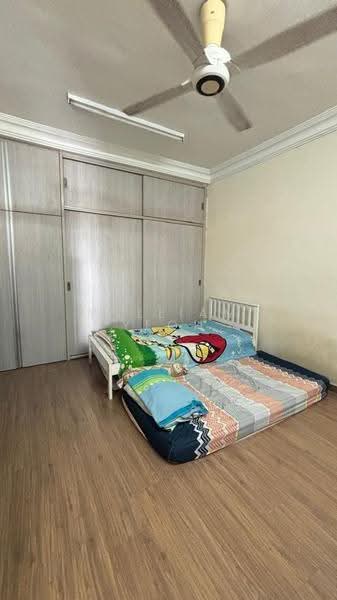 Kondominium untuk Dijual di Platinum Lake PV 16 - William Yeoh - Bedroom - PropertyGuru.com.my