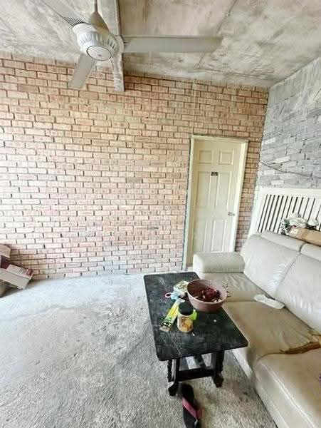2-storey Terraced House for Sale in Taman Usaha Jaya (Kepong) - Amy Yap - Living Room - PropertyGuru.com.my