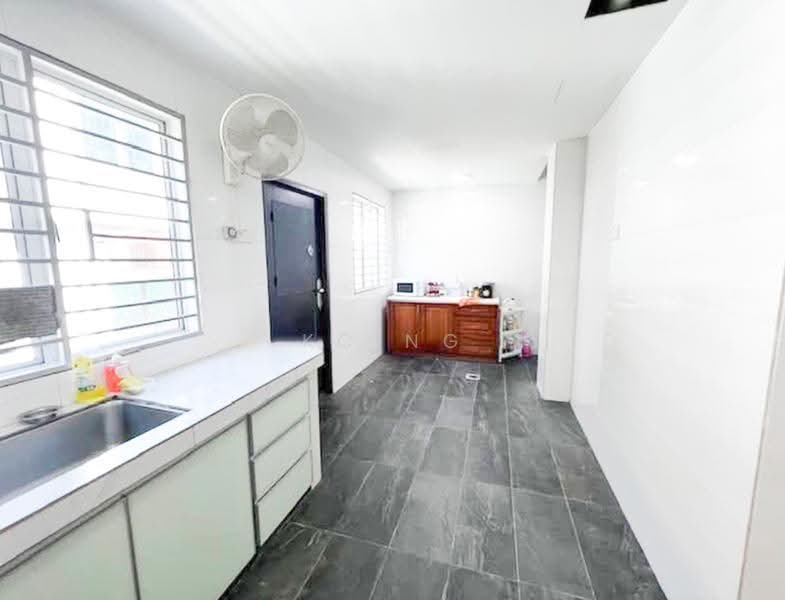 2-storey Terraced House for Sale in Bandar Sungai Long (Selangor) - KC Ng - Kitchen - PropertyGuru.com.my