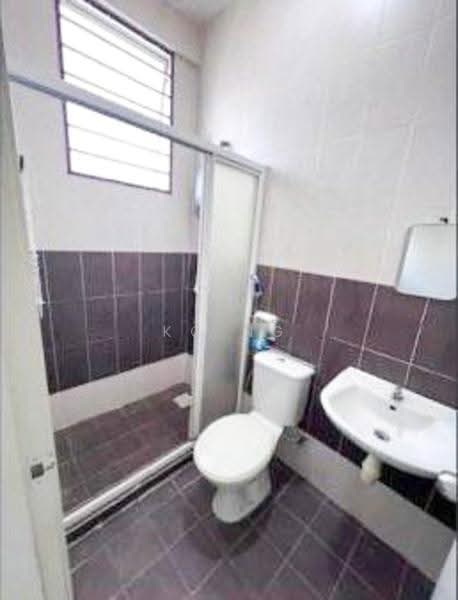 2-storey Terraced House for Sale in Bandar Sungai Long (Selangor) - KC Ng - Bathroom - PropertyGuru.com.my