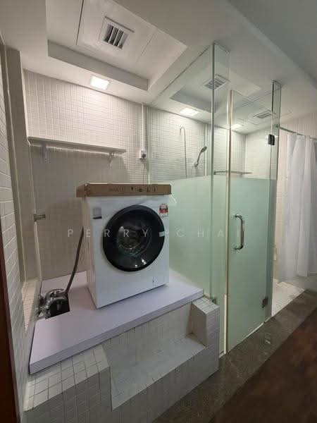 Kondominium untuk Disewa di 10 Semantan Suites - Perry Chai - Bathroom - PropertyGuru.com.my