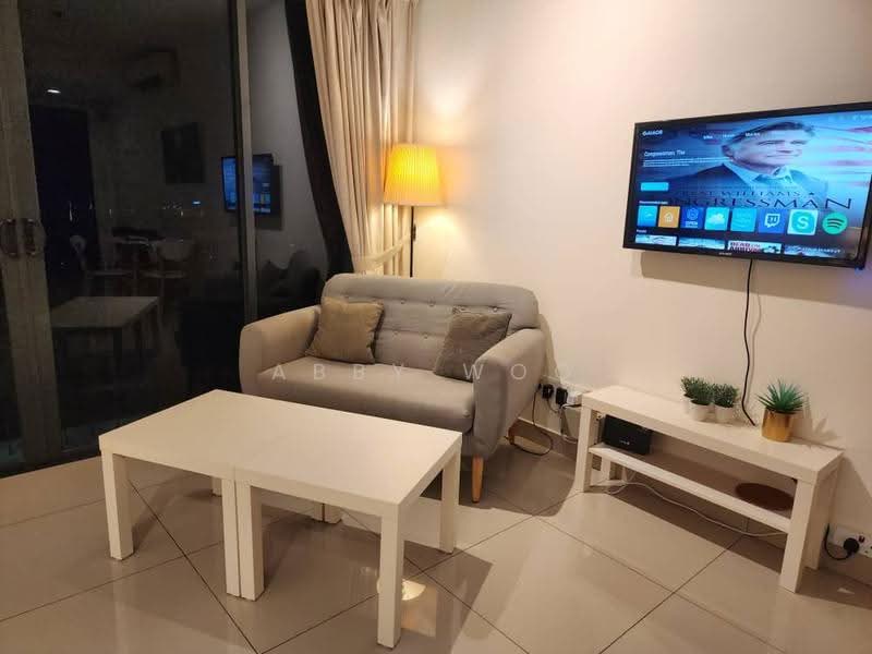 Kediaman Servis untuk Disewa di Trefoil @ Setia City - Abby Woo - Living Room - PropertyGuru.com.my