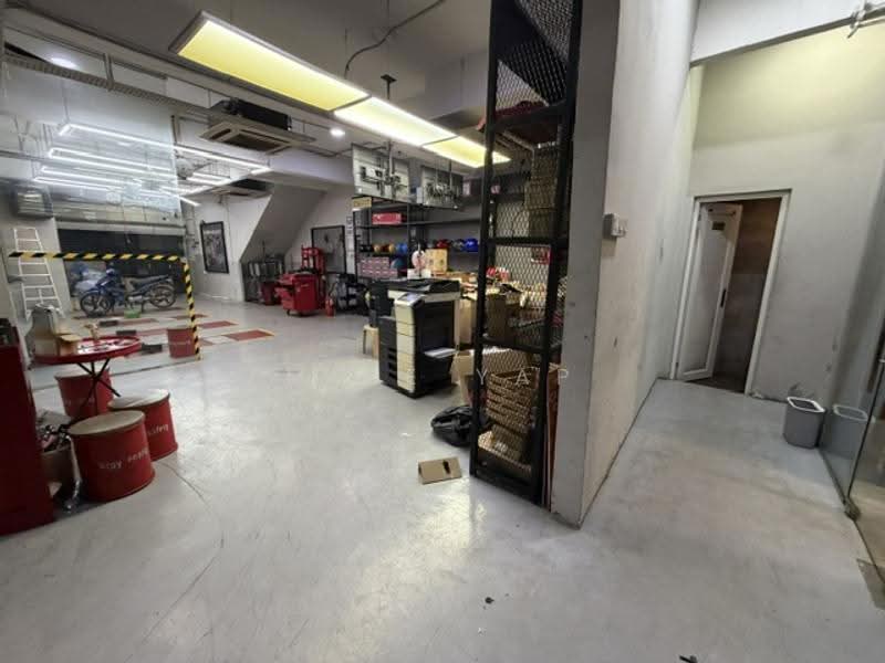 Shop / Office for Sale in Taman Sri Muda (Shah Alam) - Mike Yap - Interior - PropertyGuru.com.my