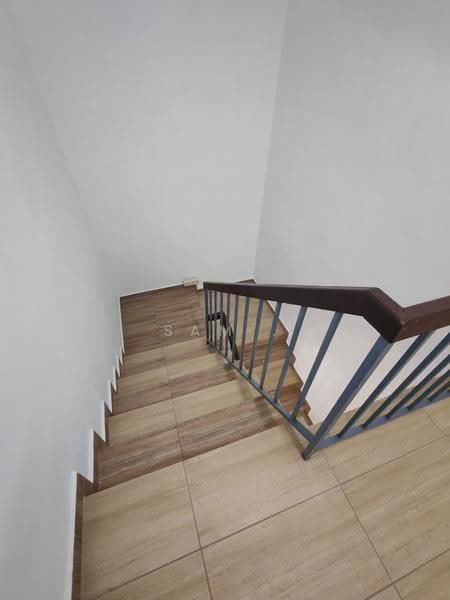 Shop / Office for Sale in Ipoh (Perak) - Sam . - Corridor - PropertyGuru.com.my