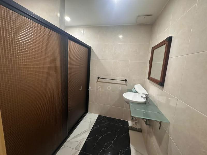 Kondominium untuk Disewa di 10 Semantan Suites - Jason Chee - Bathroom - PropertyGuru.com.my
