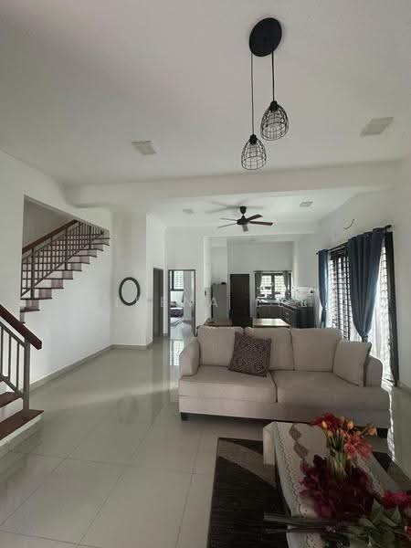 Rumah Teres 2-Tingkat untuk Disewa di Bandar Kinrara Seksyen 1 (Bandar Kinrara) - Ribena Lee - Living Room - PropertyGuru.com.my