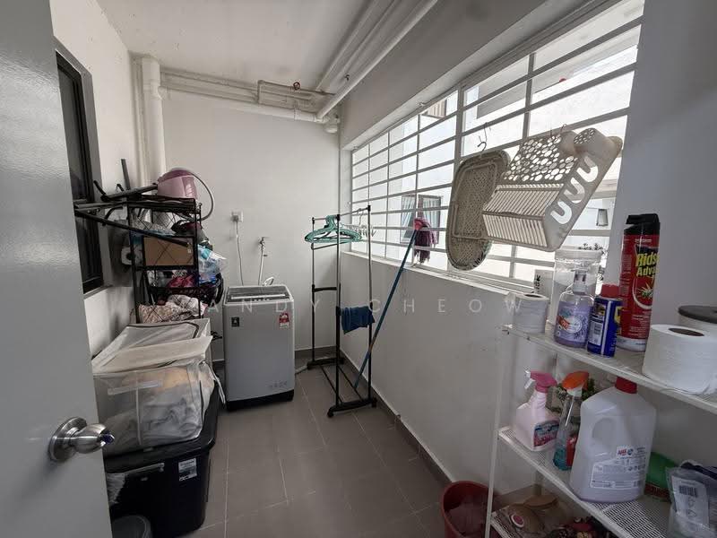 Kondominium untuk Dijual di Avia Plus, Bandar Country Homes - Mandy Cheow - Balcony - PropertyGuru.com.my