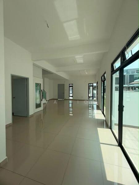 Rumah Kluster untuk Dijual di Taman Mutiara Mas (Skudai) - Eva Siow - Living Room - PropertyGuru.com.my