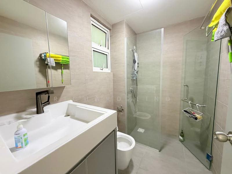 Kediaman Servis untuk Dijual di TR Residence - Richard Ling - Bathroom - PropertyGuru.com.my