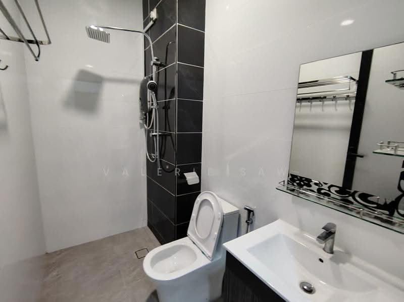Kediaman Servis untuk Disewa di D'carlton (Residensi Seri Mega) - Valerie Saw - Bathroom - PropertyGuru.com.my