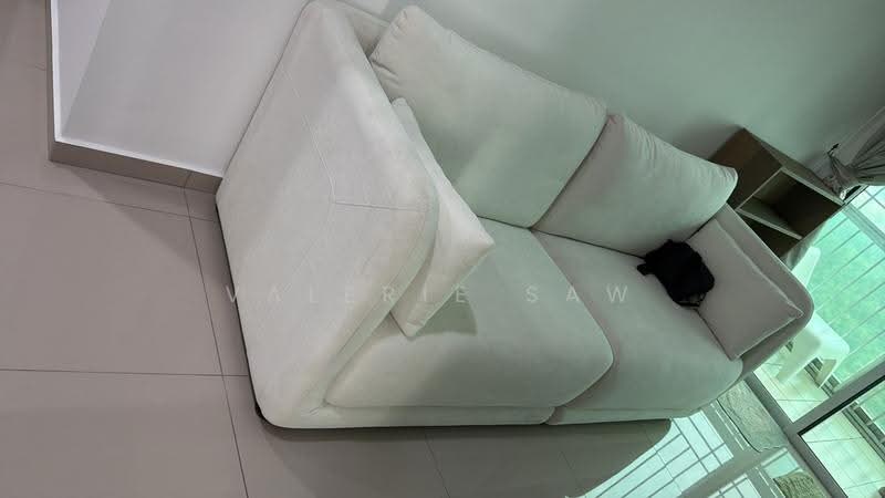 Kediaman Servis untuk Disewa di D'carlton (Residensi Seri Mega) - Valerie Saw - Living Room - PropertyGuru.com.my
