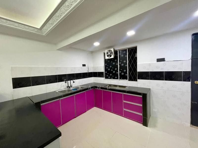 3-storey Terraced House for Sale in Taman Muda (Ampang) - Shaziery Iskandar - Kitchen - PropertyGuru.com.my
