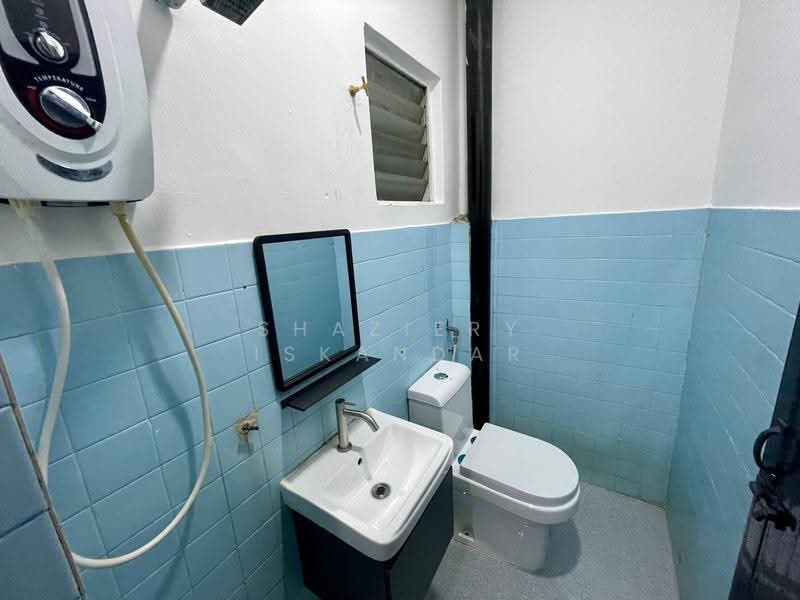 3-storey Terraced House for Sale in Taman Muda (Ampang) - Shaziery Iskandar - Bathroom - PropertyGuru.com.my