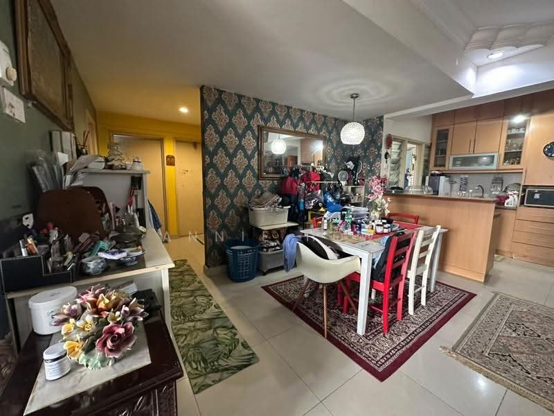 Kondominium untuk Dijual di Idaman Puteri - Annie How - Dining Room - PropertyGuru.com.my