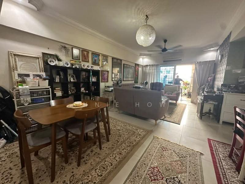 Kondominium untuk Dijual di Idaman Puteri - Annie How - Living Room - PropertyGuru.com.my