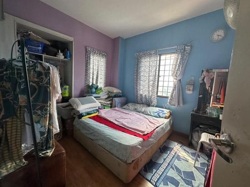 Kondominium untuk Dijual di Idaman Puteri - Annie How - Bedroom - PropertyGuru.com.my